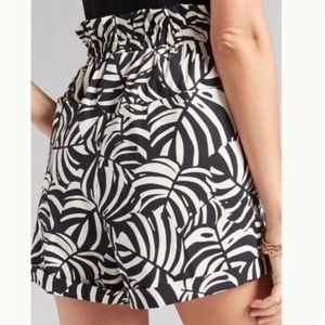 FARM Rio Black and White Leaf Print Shorts